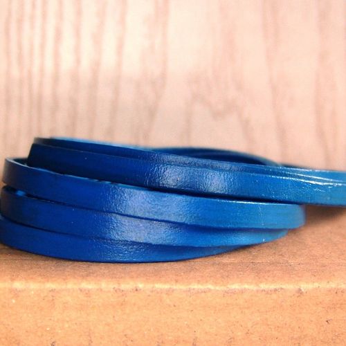 20cm echtes Lederband 5x2mm blau leicht glänzend